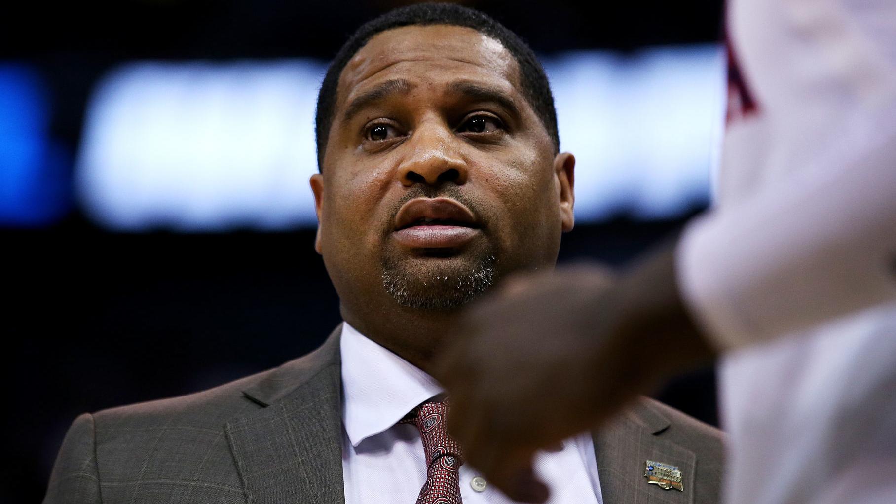 Here are 5 reasons why last year's FBI bombshell is still affecting the Arizona Wildcats